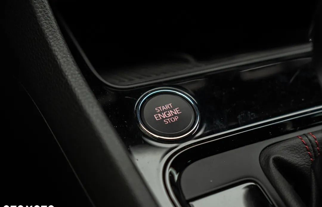 Seat Ateca cena 110700 przebieg: 99999, rok produkcji 2020 z Szlichtyngowa małe 667